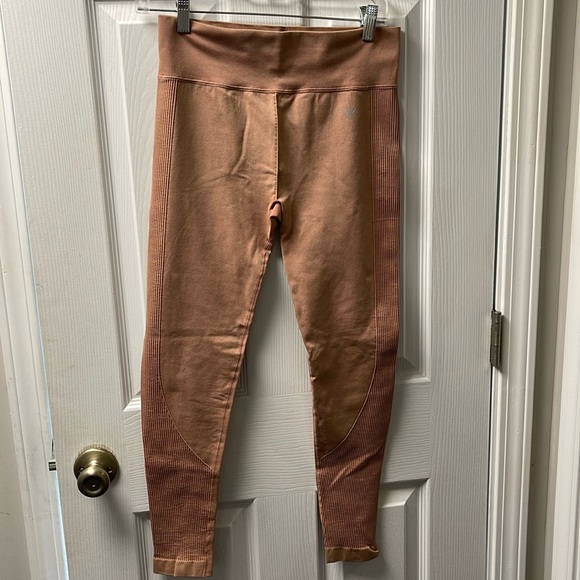 FOREVER 21 SPORTS ACTIVE SET - Picture 3 of 5